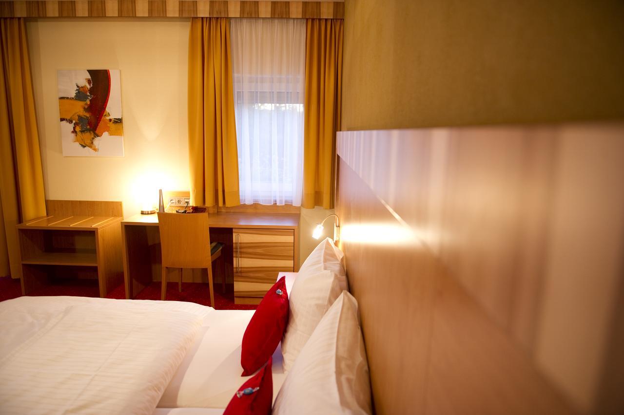 Pension Appartement Lanzer Moosburg Exteriör bild